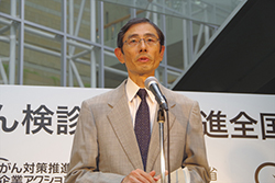 イベント主旨を説明する厚生労働省の健康局局長・新村和哉氏