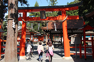 画像：ウォークの中間地点である「吉田神社」