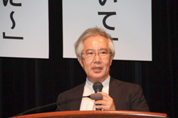 がん検診の重要性を説明する中川先生